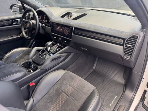 Certified 2023 Porsche Cayenne Turbo GT image 19