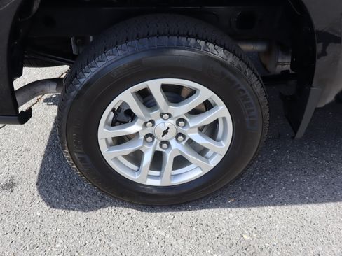 Certified 2022 Chevrolet Silverado 1500 RST image 38