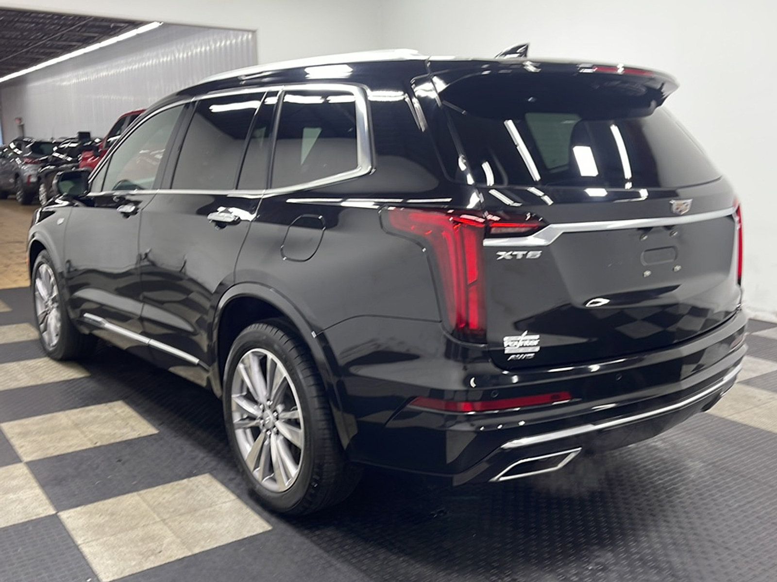 Used 2023 Cadillac XT6 Premium Luxury AWD/4WD image 16