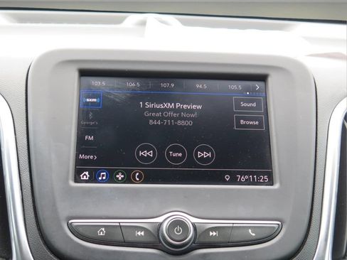 Used 2020 Chevrolet Equinox LT FWD image 17