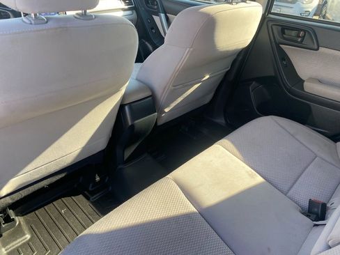 Used 2017 Subaru Forester 2.5i Premium w/ Popular Package #2A AWD/4WD image 26