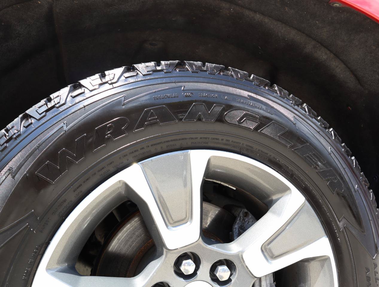 Used 2015 Chevrolet Colorado Z71 AWD/4WD image 29