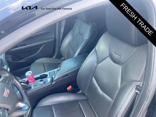 Used 2021 Cadillac CT4 Premium Luxury RWD image 5