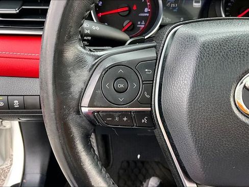 Used 2020 Toyota Camry XSE image 10