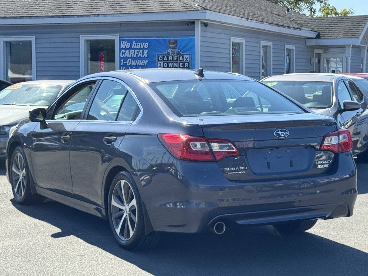 Used 2017 Subaru Legacy 2.5i Limited AWD/4WD image 5