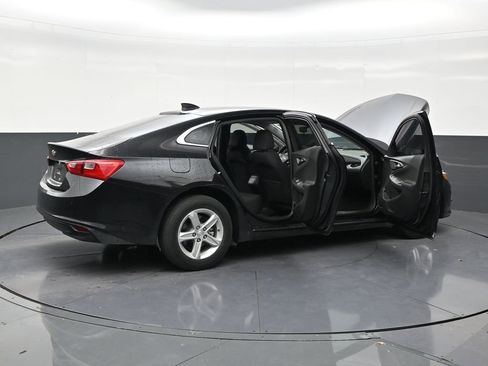 Used 2024 Chevrolet Malibu LS FWD image 28