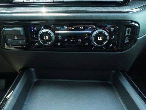 Used 2026 Chevrolet Silverado 2500 ZR2 AWD/4WD image 21