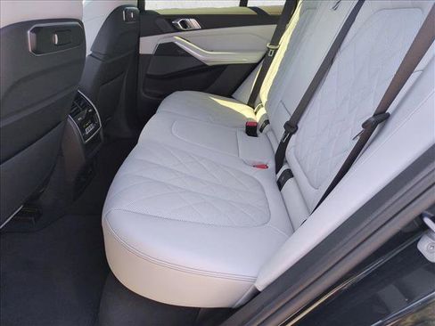 Used 2026 BMW X5 M60i image 20