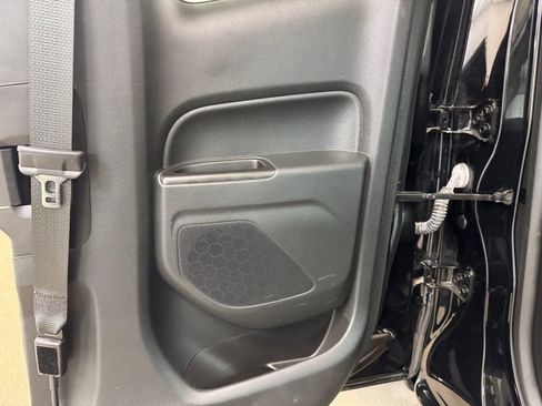 Used 2020 Chevrolet Colorado W/T image 19