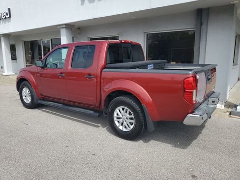 Used 2019 Nissan Frontier SV w/ Value Truck Package image 2