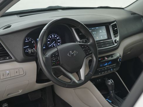 Used 2018 Hyundai Tucson Sport image 23