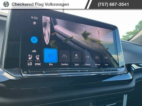 Used 2024 Volkswagen Atlas Cross Sport SEL Premium R-Line AWD/4WD image 42