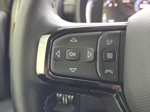 Used 2025 RAM 2500 Limited AWD/4WD image 24