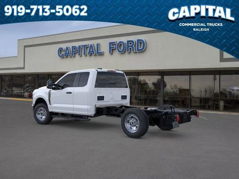 New 2026 Ford F350 XL w/ XL Chrome Package AWD/4WD image 4