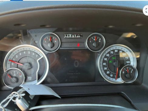 Used 2013 RAM 2500 Laramie w/ Convenience Group image 12