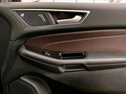 Used 2020 Ford Edge Titanium w/ Equipment Group 301A image 23