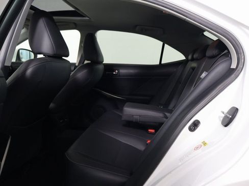 Used 2015 Lexus IS 250 w/ Navigation System Package image 11