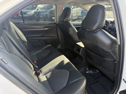 Used 2021 Toyota Camry SE w/ Carpet Mat Package (TMS) image 11