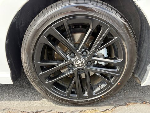 Used 2025 Toyota Camry SE FWD image 30