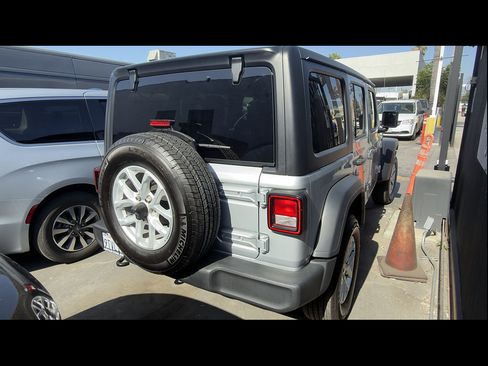 Used 2023 Jeep Wrangler Unlimited Sport AWD/4WD image 3