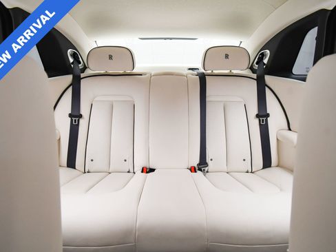Used 2023 Rolls-Royce Ghost image 18