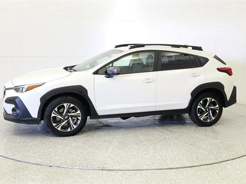 Used 2025 Subaru Crosstrek 2.0i Premium AWD/4WD image 4
