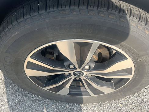 Used 2023 Nissan Murano SV AWD/4WD image 7