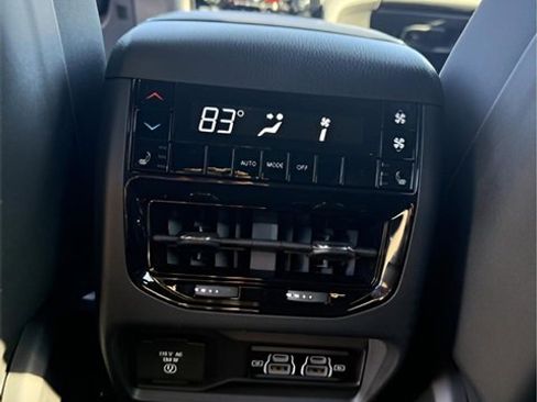 New 2025 Jeep Grand Cherokee L Limited image 23