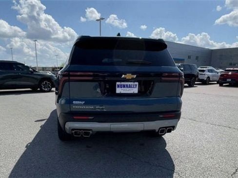 New 2025 Chevrolet Traverse LT w/ Enhanced Driving Package image 7