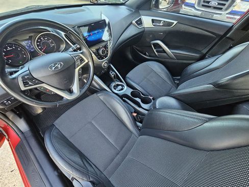 Used 2016 Hyundai Veloster w/ Option Group 03 FWD image 7