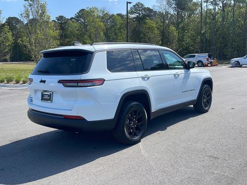 New 2026 Jeep Grand Cherokee L 4WD image 7