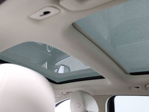 Used 2022 Mercedes-Benz GLC 300 4MATIC image 21