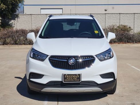 Used 2022 Buick Encore Preferred w/ Safety Package image 2