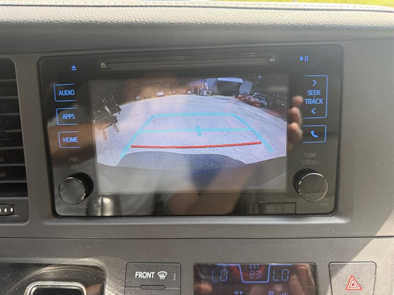Used 2015 Toyota Sienna XLE w/ XLE Navigation Package AWD/4WD image 9
