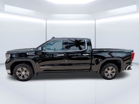 Used 2025 GMC Sierra 1500 SLT RWD image 7