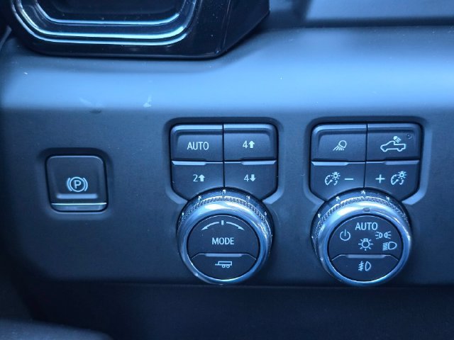 Used 2024 GMC Sierra 1500 AT4X AWD/4WD image 36