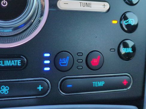 Used 2017 Ford Explorer Limited w/ Equipment Group 301A FWD image 24