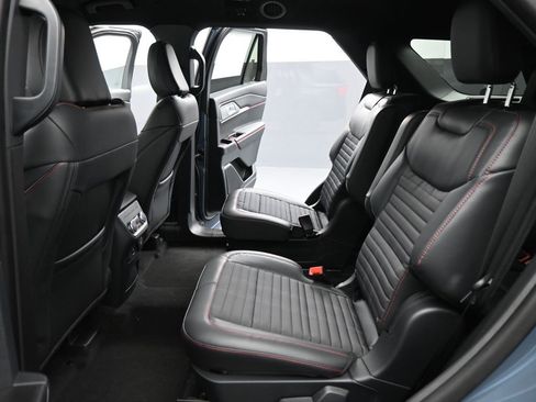 New 2026 Ford Explorer ST-Line w/ ST-Line Street Pack image 19