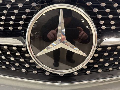 Used 2018 Mercedes-Benz E 43 AMG 4MATIC Sedan w/ Premium 3 Package image 30