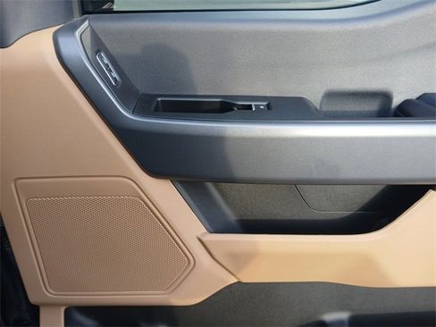 Used 2024 Ford F250 XLT w/ FX4 Off-Road Package image 16