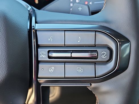 New 2026 GMC Yukon XL AT4 w/ AT4 Premium Plus Package image 21