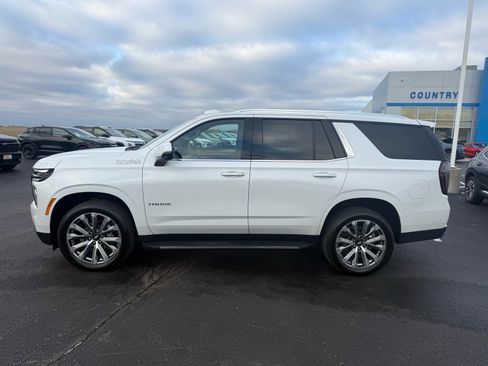 Used 2025 Chevrolet Tahoe High Country w/ Sun And Tow Package image 2