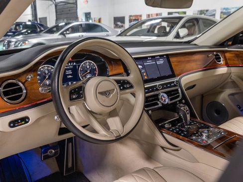 Used 2021 Bentley Flying Spur W12 AWD/4WD image 8