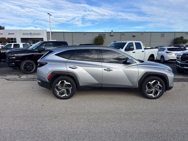 Used 2023 Hyundai Tucson Limited AWD/4WD image 3