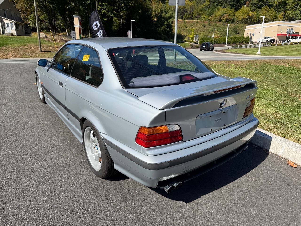 Used 1997 BMW M3 Coupe RWD image 3