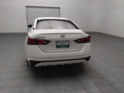 Used 2024 Nissan Altima 2.5 S FWD image 6
