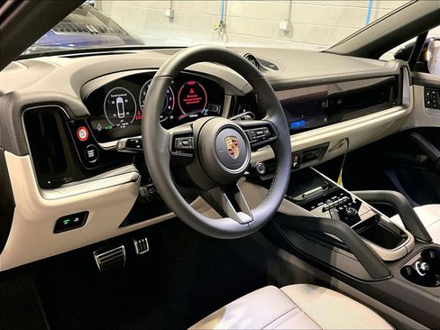 New 2026 Porsche Cayenne S AWD/4WD image 4