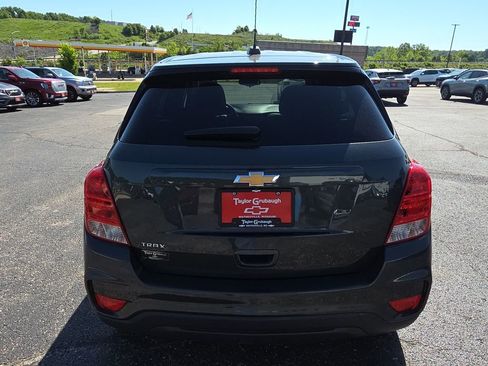 Used 2020 Chevrolet Trax LS w/ Tint and Cruise Package FWD image 7