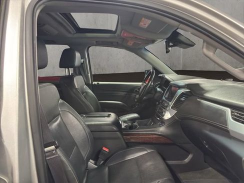 Used 2016 GMC Yukon XL SLT w/ Open Road Package AWD/4WD image 19