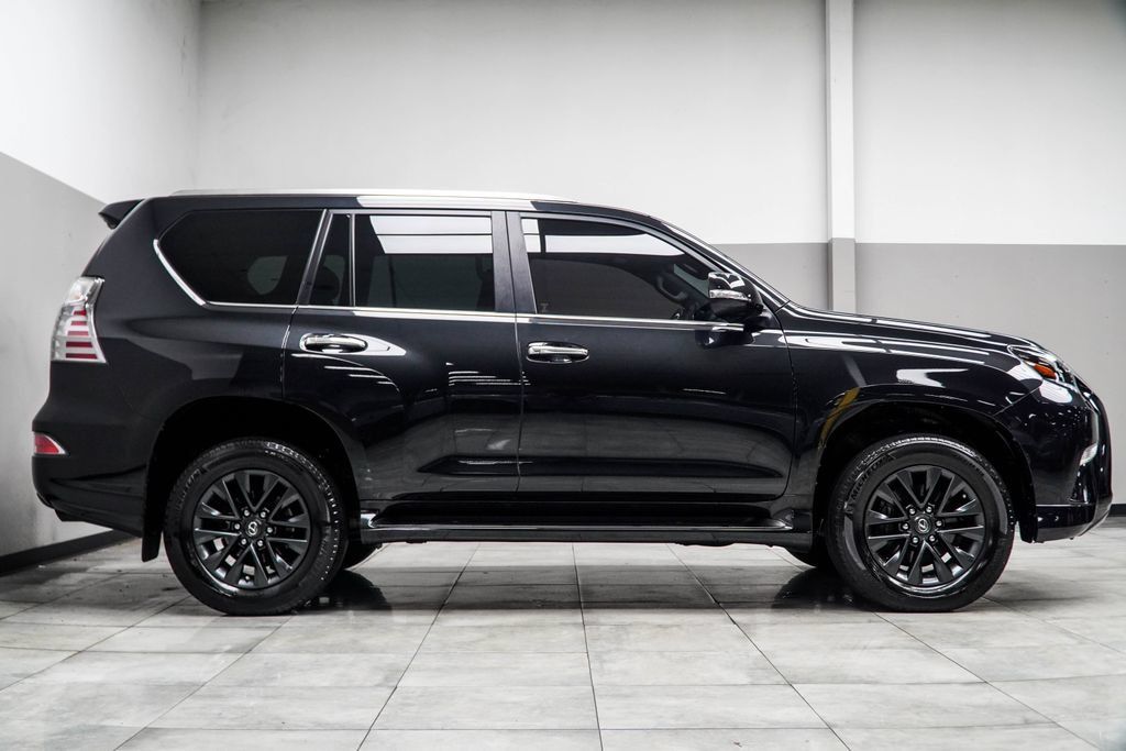 Used 2023 Lexus GX 460 Premium w/ Premium Package AWD/4WD image 8